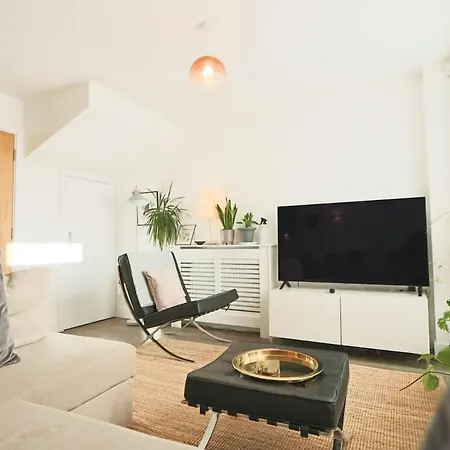 Cooperage 3 Bedroom House בית נופש